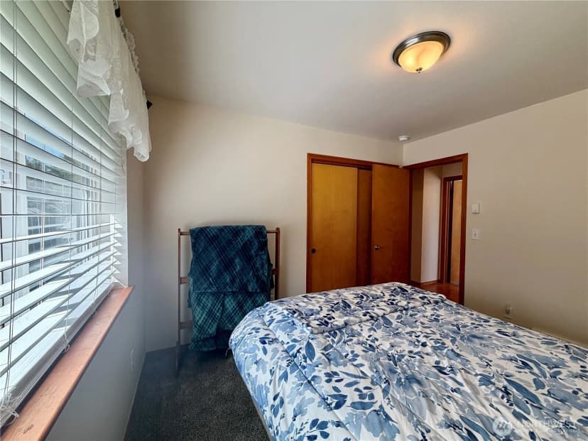 Property photo for 341 Ponderosa Loop Ne, Ocean Shores photo 18