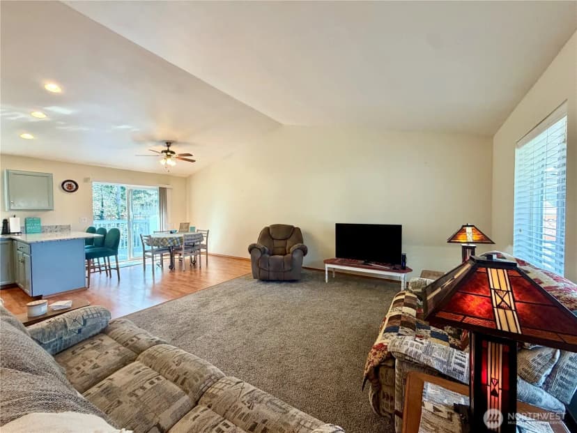 Property photo for 341 Ponderosa Loop Ne, Ocean Shores photo 2