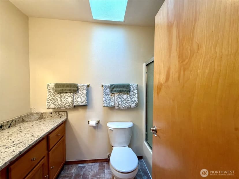 Property photo for 341 Ponderosa Loop Ne, Ocean Shores photo 12