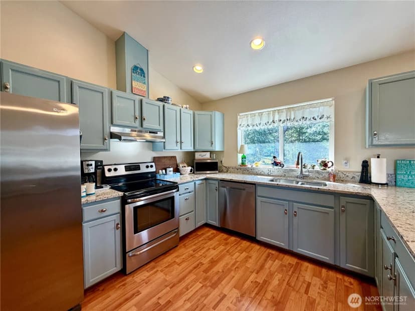 Property photo for 341 Ponderosa Loop Ne, Ocean Shores photo 4