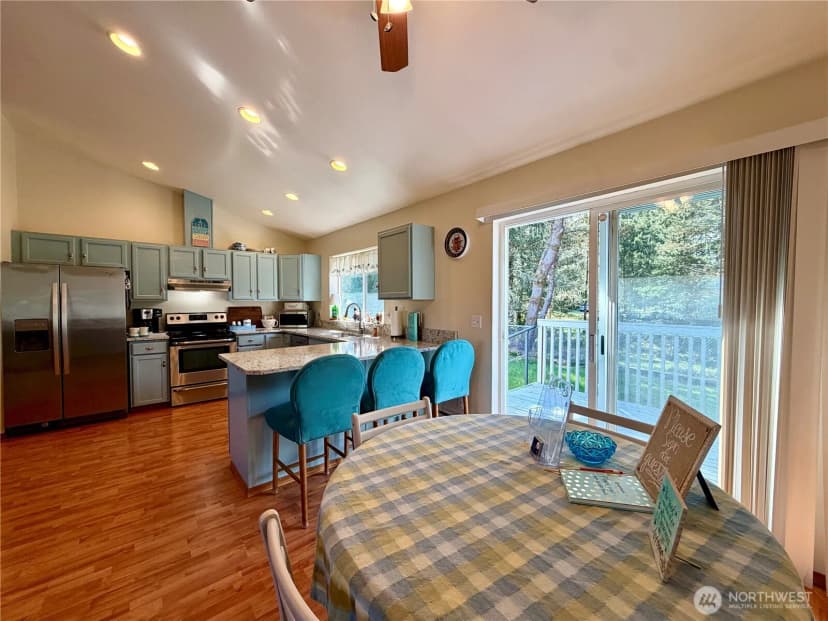 Property photo for 341 Ponderosa Loop Ne, Ocean Shores photo 6