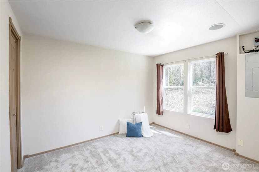 Property photo for 8511 361st Street E, Eatonville photo 19