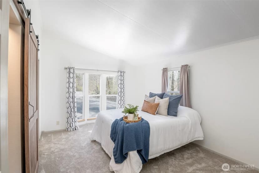 Property photo for 8511 361st Street E, Eatonville photo 14