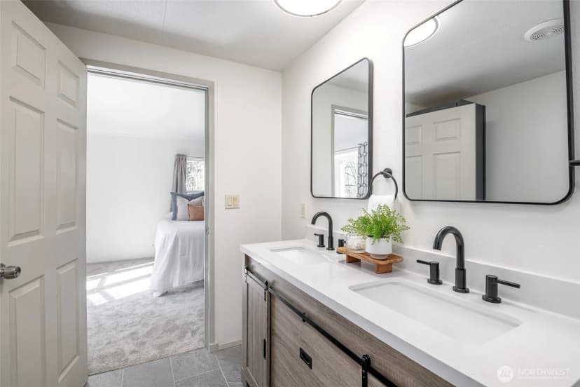 Property photo for 8511 361st Street E, Eatonville photo 17