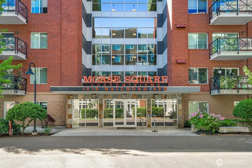 Property photo for 1015 Railroad Avenue #512, Bellingham photo 2