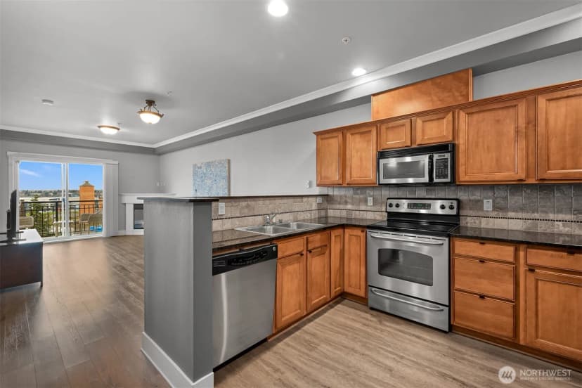 Property photo for 1015 Railroad Avenue #512, Bellingham photo 12