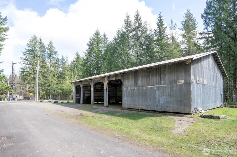 Property photo for 17843 Nw Seabeck Holly Road, Seabeck photo 4