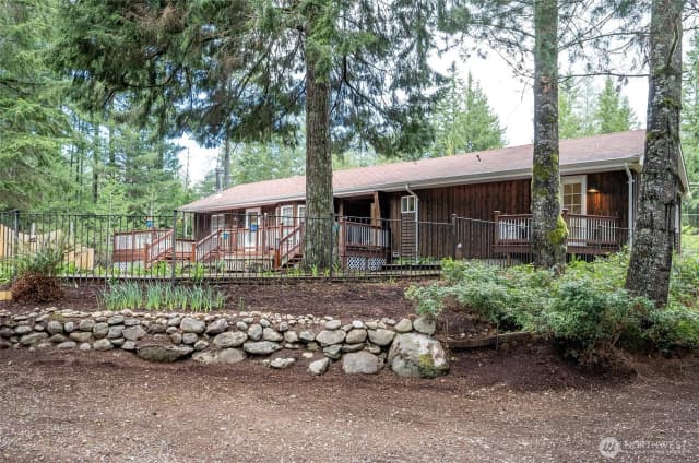 Property photo for 17843 Nw Seabeck Holly Road, Seabeck photo 2