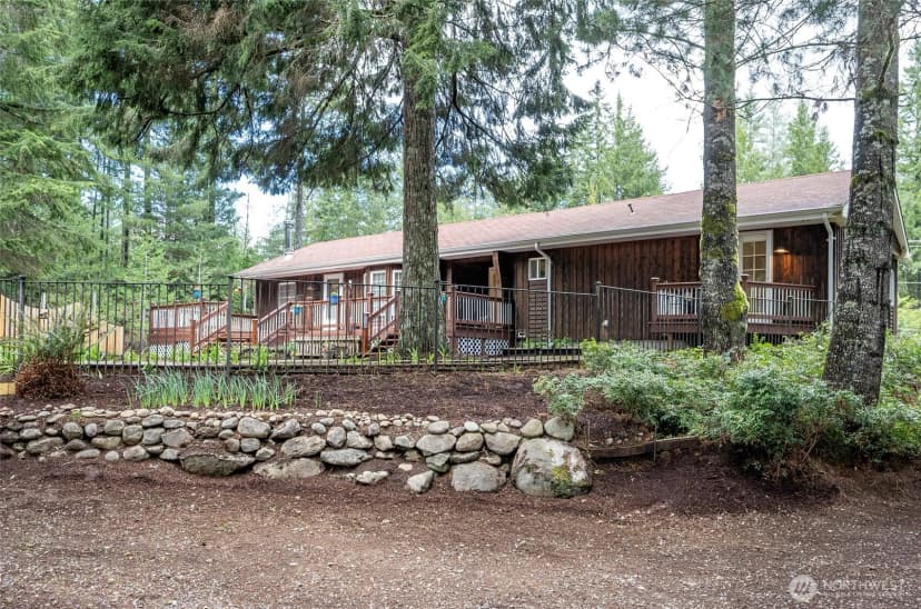 Property photo for 17843 Nw Seabeck Holly Road, Seabeck photo 2