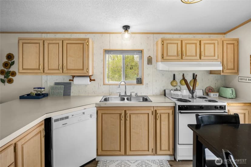 Property photo for 670 Sw Section Avenue, Quincy photo 17