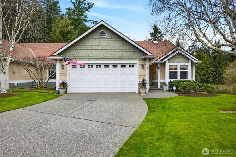 Property photo for 2016 Cascade Street, Anacortes photo 3