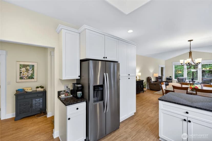 Property photo for 2016 Cascade Street, Anacortes photo 8