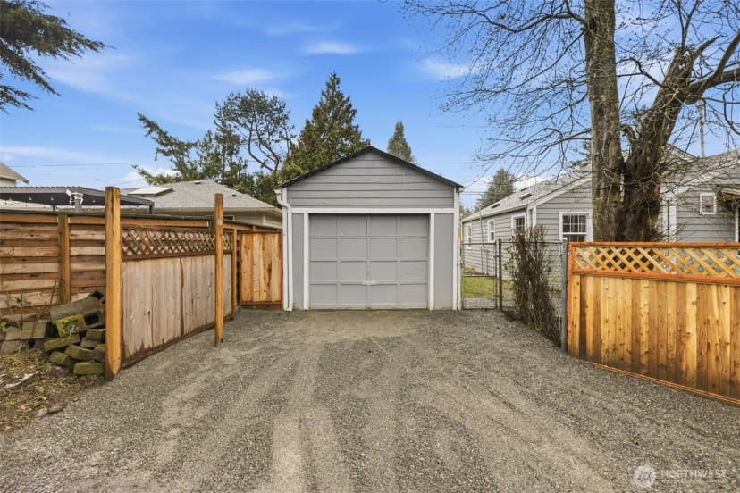 Property photo for 317 Sw 124th Street, Seattle photo 22