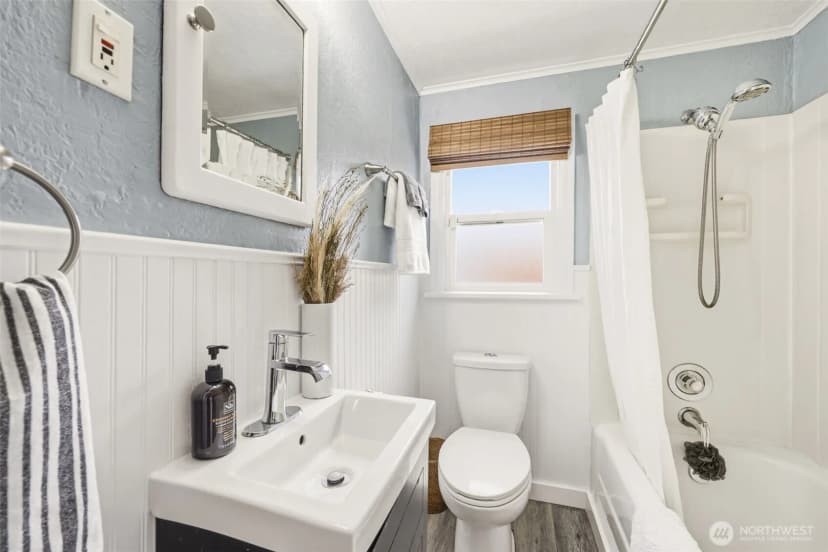 Property photo for 317 Sw 124th Street, Seattle photo 13