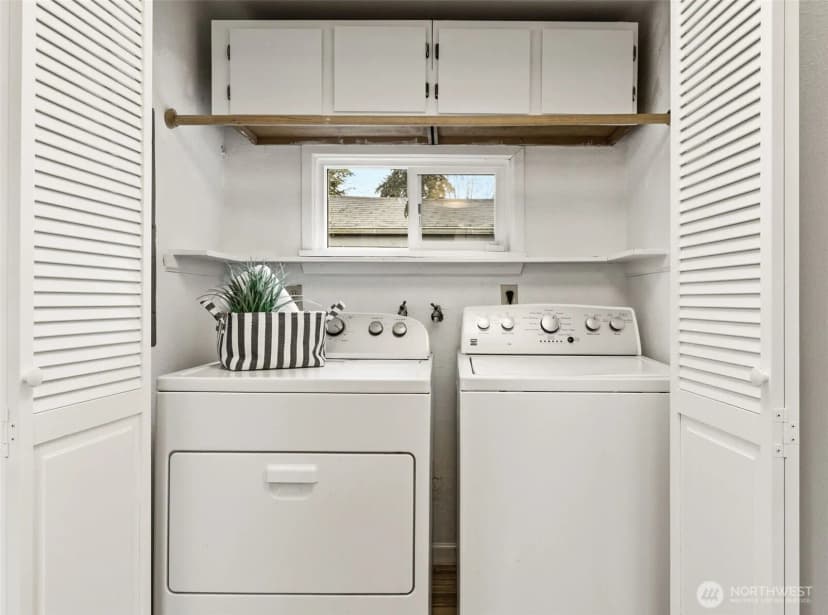 Property photo for 317 Sw 124th Street, Seattle photo 14