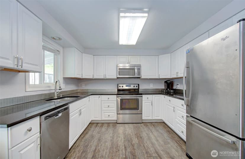 Property photo for 616 N 4th Avenue, Kelso photo 7