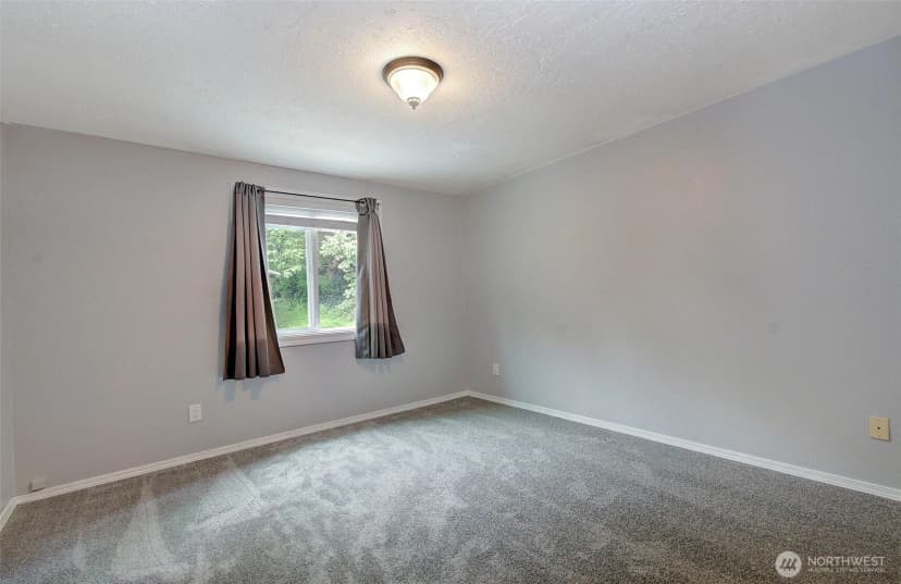 Property photo for 616 N 4th Avenue, Kelso photo 23