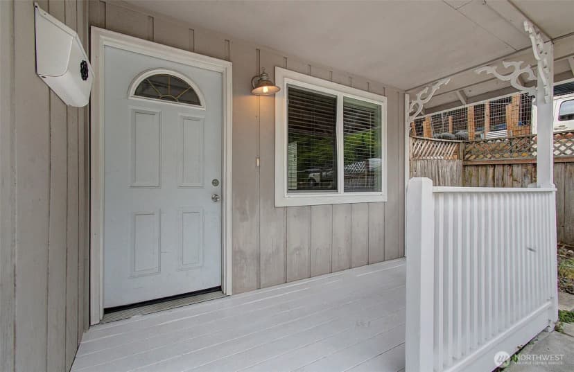 Property photo for 616 N 4th Avenue, Kelso photo 2