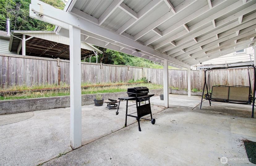 Property photo for 616 N 4th Avenue, Kelso photo 28