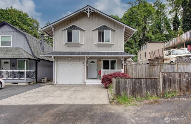 Property photo for 616 N 4th Avenue, Kelso