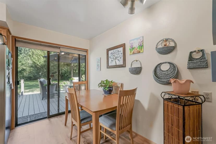 Property photo for 13312 230th Avenue Se, Issaquah photo 6