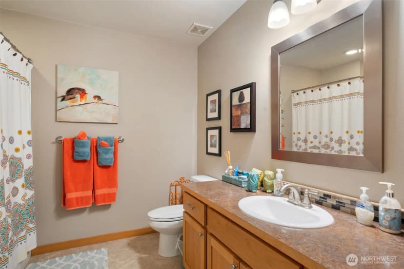 Property photo for 8992 Denise Place Ne, Bremerton photo 21