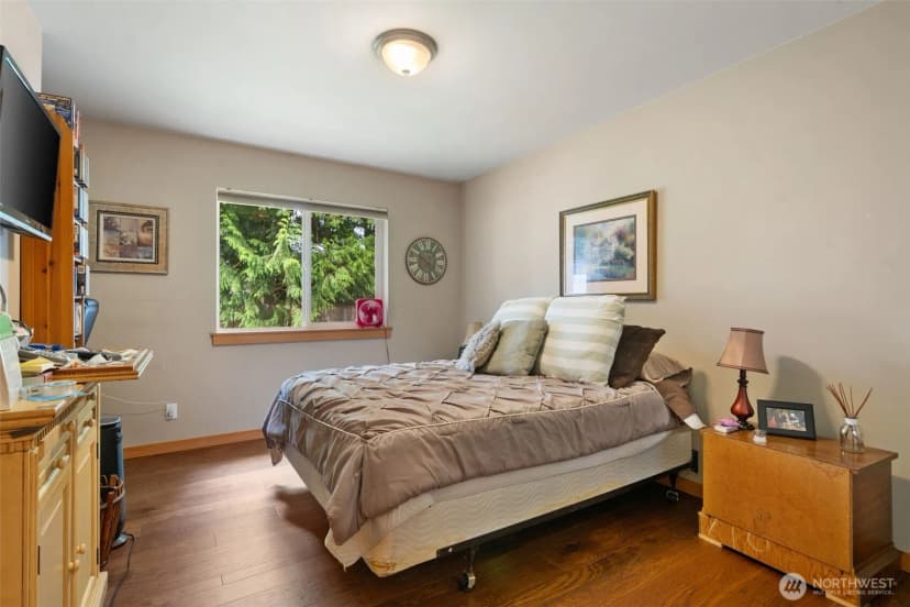 Property photo for 8992 Denise Place Ne, Bremerton photo 16