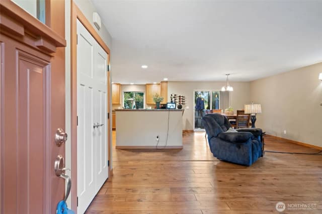 Property photo for 8992 Denise Place Ne, Bremerton photo 2