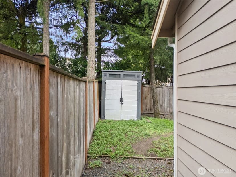 Property photo for 8992 Denise Place Ne, Bremerton photo 25