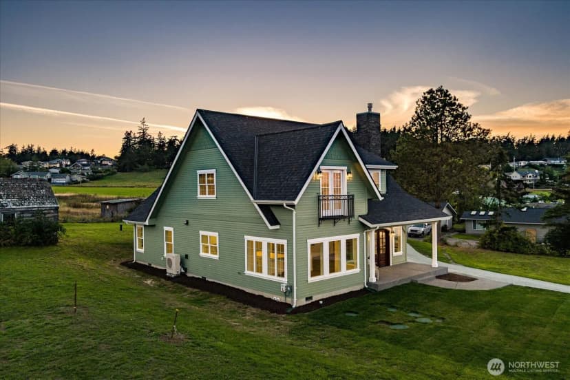 Property photo for 1649 Scenic Heights Road, Oak Harbor photo 5