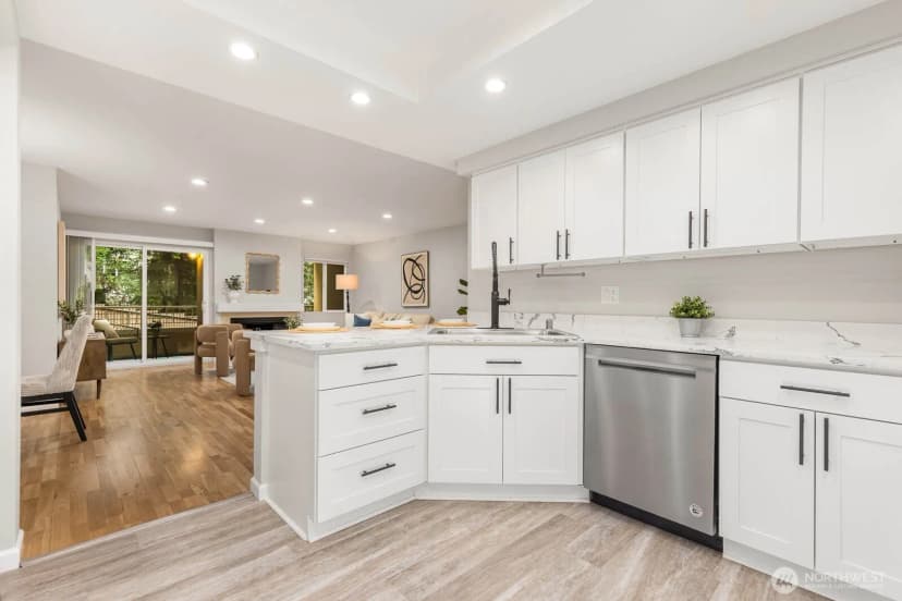 Property photo for 7600 Se 29th St #311, Mercer Island photo 10