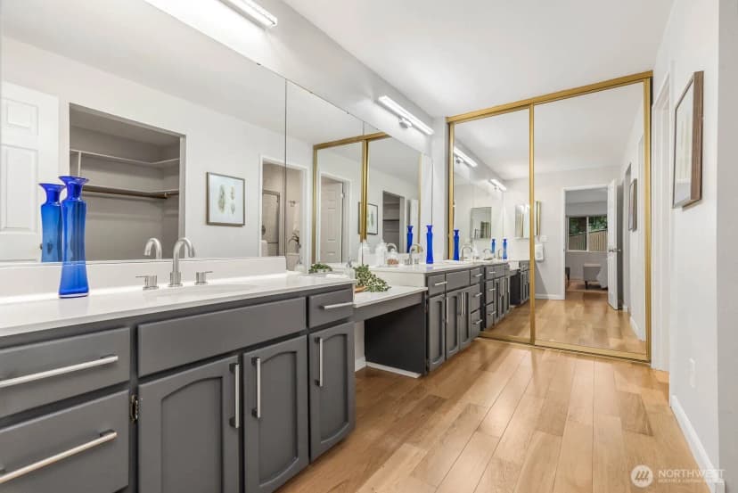 Property photo for 7600 Se 29th St #311, Mercer Island photo 11