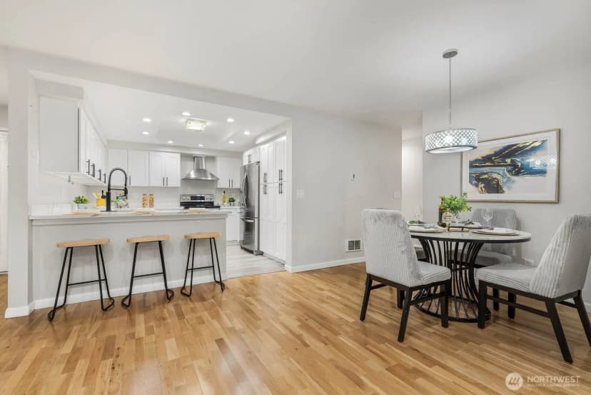 Property photo for 7600 Se 29th St #311, Mercer Island photo 6