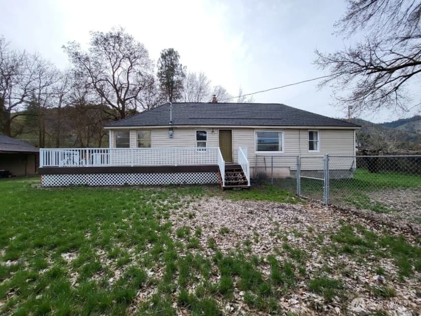 Property photo for 334 Chapel Street, Cashmere