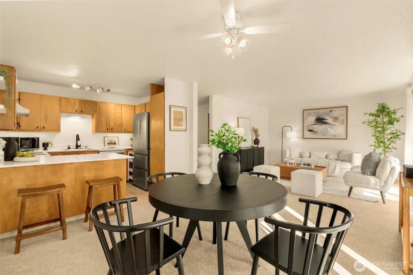 Property photo for 1425 S Puget Drive #i5, Renton photo 10