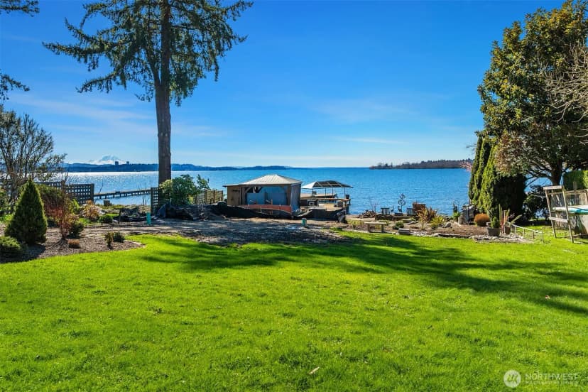 Property photo for 7615 Ne Champagne Point Place, Kirkland photo 10