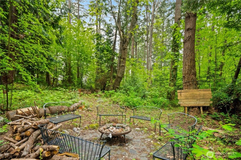Property photo for 89 Eliza Island, Bellingham photo 23