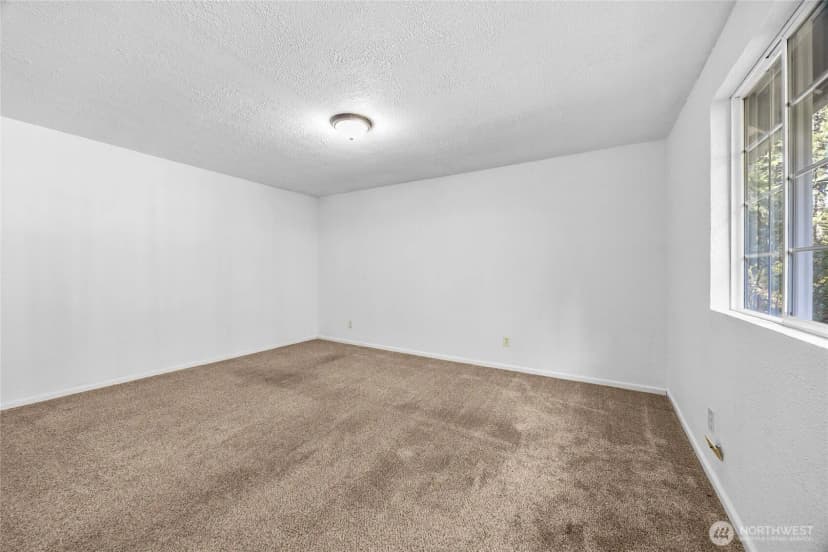 Property photo for 19108 2nd Street Nw, Lakebay photo 5