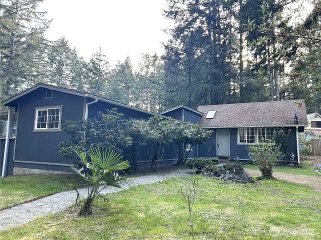 Property photo for 19108 2nd Street Nw, Lakebay photo 2