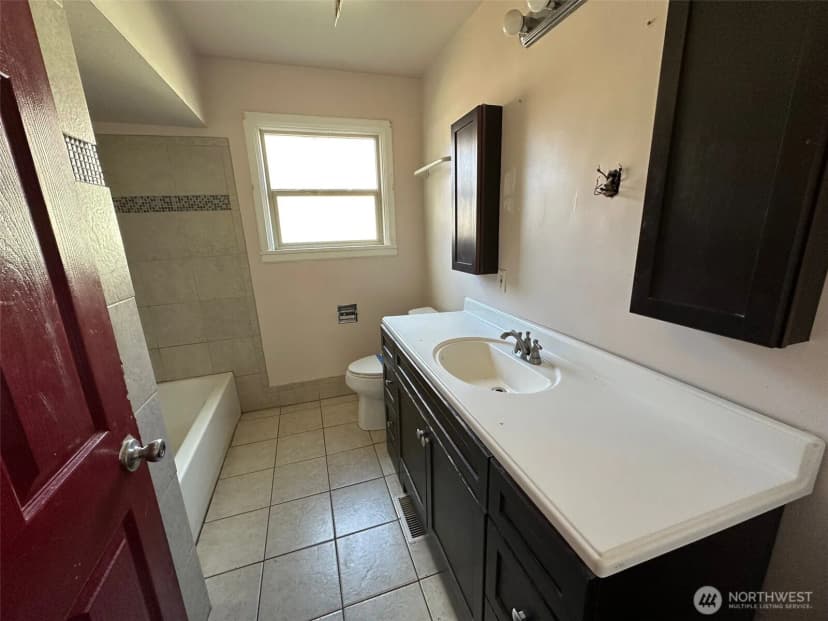 Property photo for 4811 N Lincoln Street, Spokane photo 15