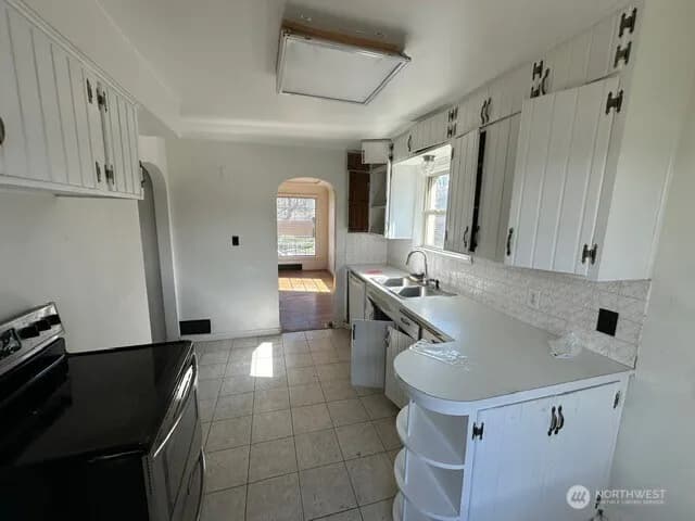 Property photo for 4811 N Lincoln Street, Spokane photo 6