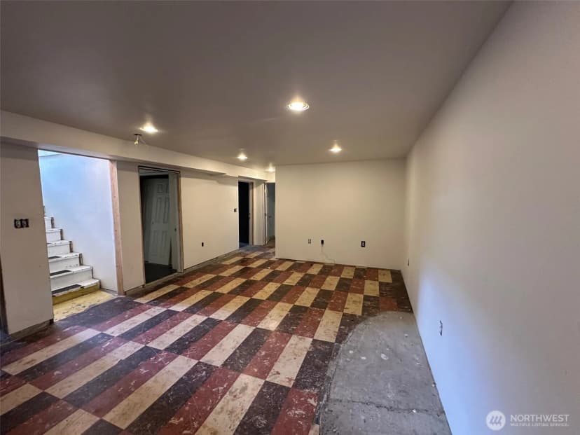 Property photo for 4811 N Lincoln Street, Spokane photo 18