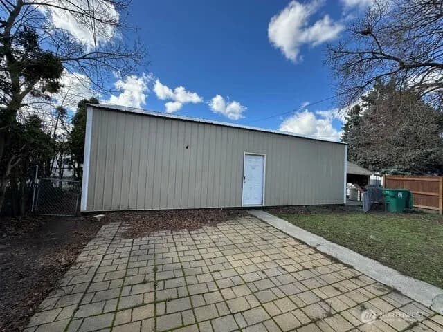 Property photo for 4811 N Lincoln Street, Spokane photo 4