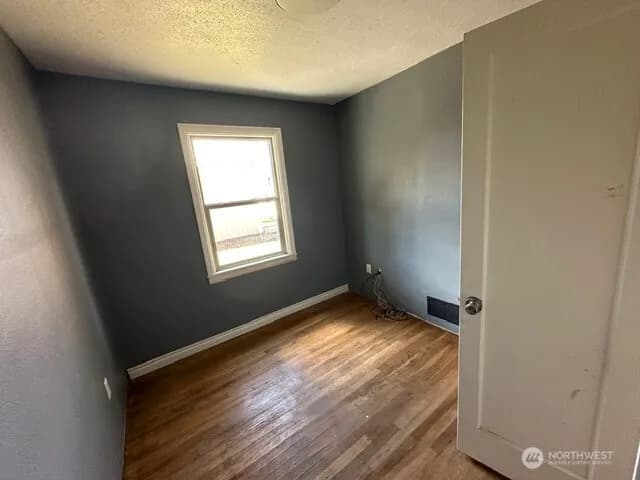 Property photo for 4811 N Lincoln Street, Spokane photo 8
