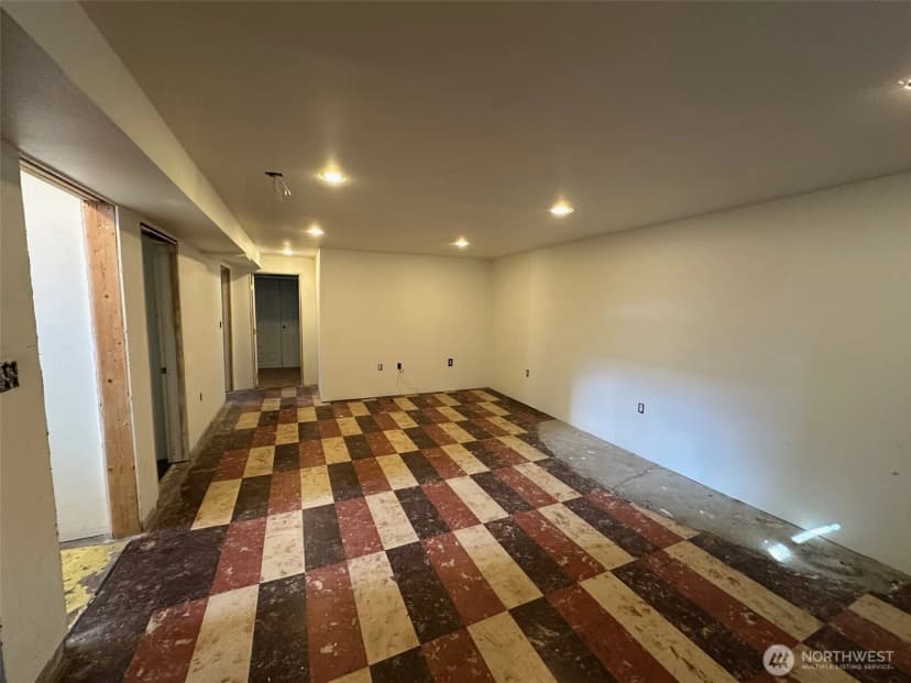 Property photo for 4811 N Lincoln Street, Spokane photo 17