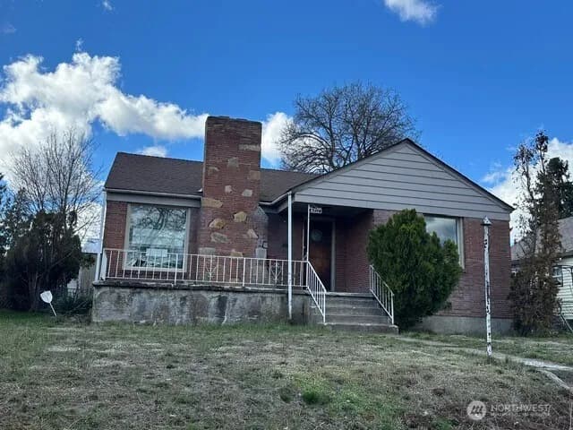 Property photo for 4811 N Lincoln Street, Spokane photo 2