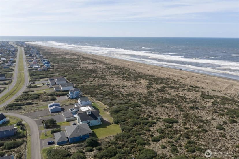 Property photo for 1029 S Sand Dune Avenue Sw, Ocean Shores photo 4