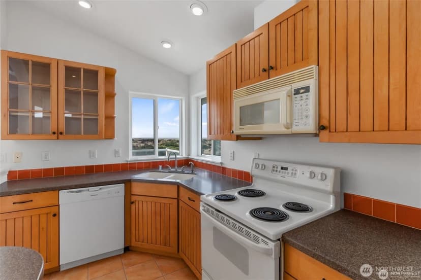 Property photo for 1029 S Sand Dune Avenue Sw, Ocean Shores photo 24