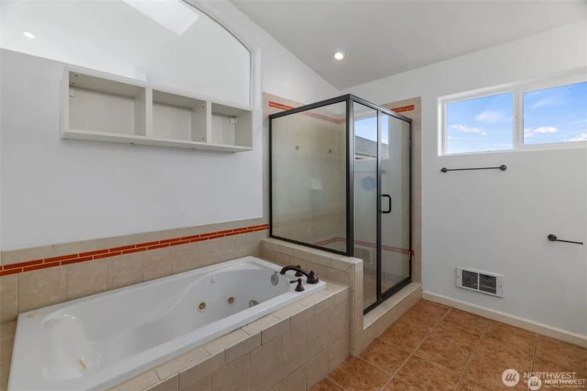 Property photo for 1029 S Sand Dune Avenue Sw, Ocean Shores photo 28