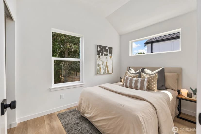 Property photo for 806 S Rose Street, Seattle photo 10